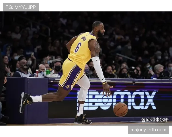 皮尔斯季后赛惊艳表现再现 成球队逆转关键英雄 皮尔斯季后赛惊艳表现再现 成球队逆转关键英雄