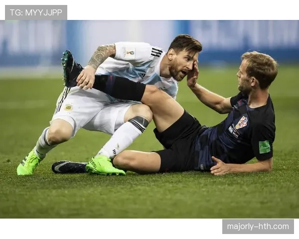 细数Lautaro世界杯高光时刻:关键进球引发热议 细数Lautaro世界杯高光时刻:关键进球引发热议