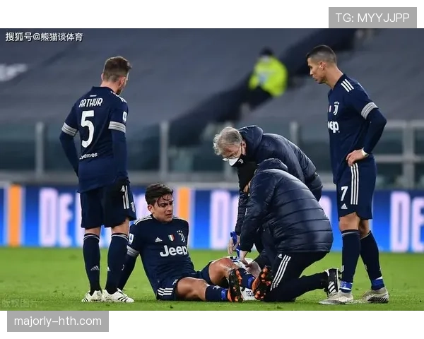 最后一人犯规为何不一定是红牌?规则拆解关键判罚逻辑 最后一人犯规为何不一定是红牌?规则拆解关键判罚逻辑