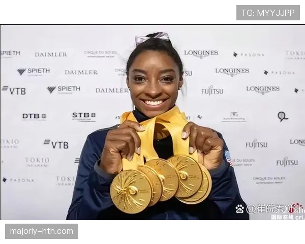 西蒙·拜尔斯家的冰箱里是不是连蛋白粉都按奥运周期排班? 西蒙·拜尔斯家的冰箱里是不是连蛋白粉都按奥运周期排班?